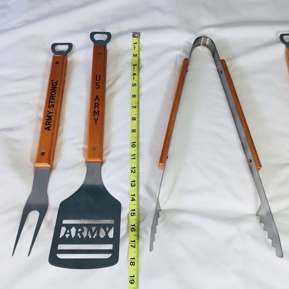 Army Strong BBQ Grilling Set by You the Fan - Picture 11 of 12